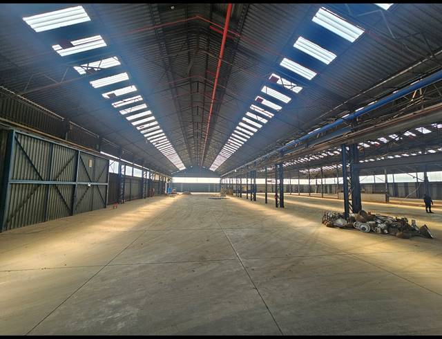 6,797M² WAREHOUSE TO LET IN TUNNEY